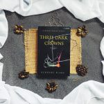 Review Novel Three Dark Crowns Karya Kendare Blake